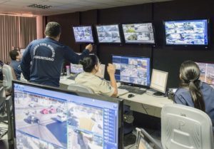 各機関の効率的な協力体制を実現するビトリア市の監視オペレーションセンター