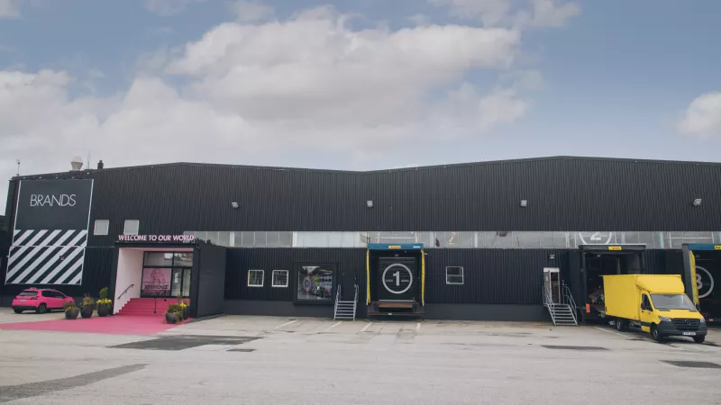 Safety, security, and efficiency across the logistics center
