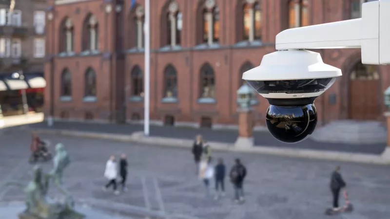 AXIS Q6300-E, a new ai-based multidirectional camera