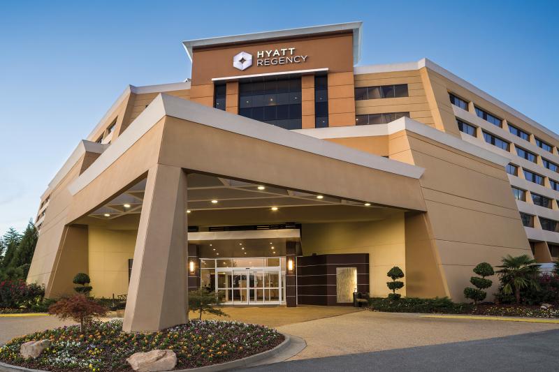 Hyatt Atlanta Regency Exterior Entrance