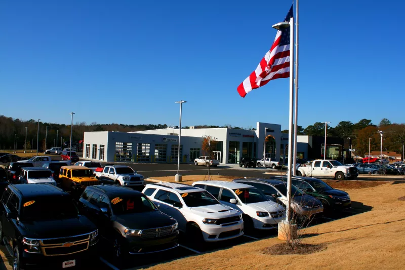 Exterior of Ginn Auto