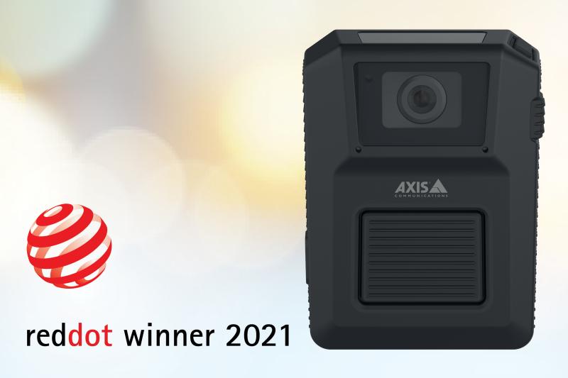 Red Dot Award 2021 за нательную камеру AXIS W100