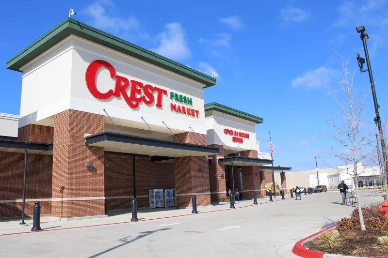 Exterior of Crest Foods