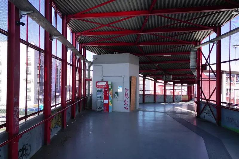 AOA_Grugliasco_CS_walkway_it