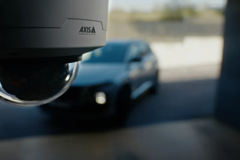 Axis dome camera capturing license plate in garage