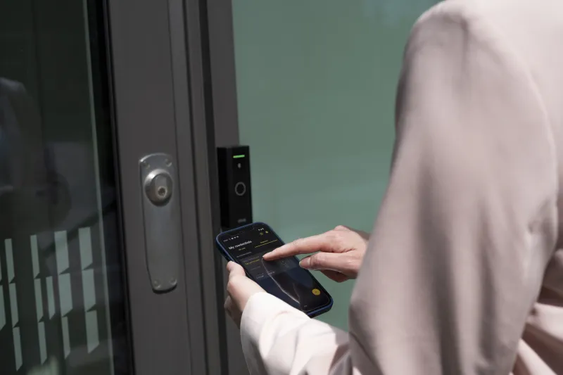 AXIS A4612, mobile access control solution