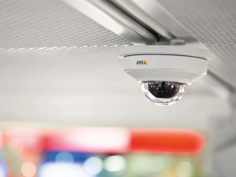 Axis M3064 mounted in ceiling in retail store