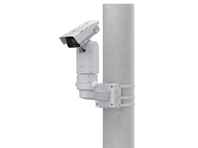 Q8685E mounted on a pole