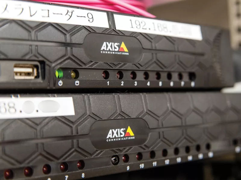 Closeup of Axis S20 servers.