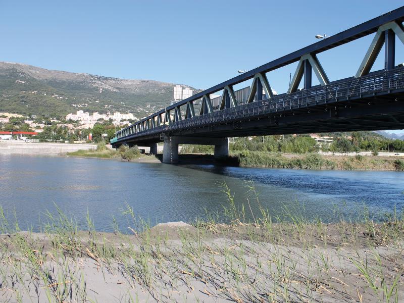 River over bridge at Météo-France