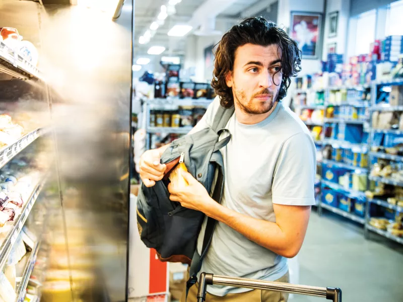 Man shoplift food 