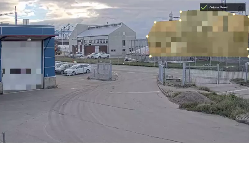 static privacy illustrated in an outdoor environment