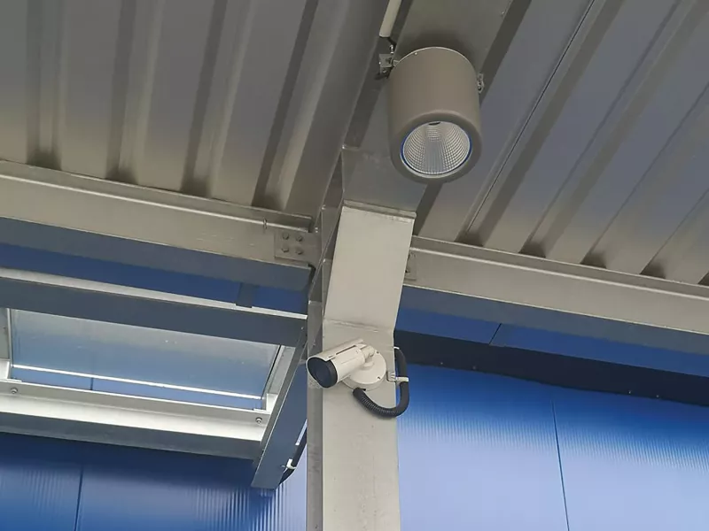 Wallcam on blue wall