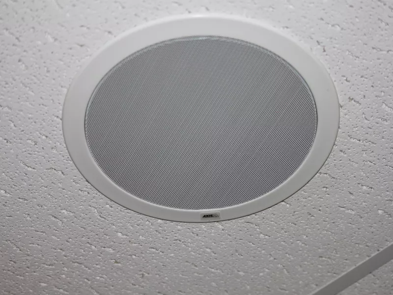 ceiling speaker