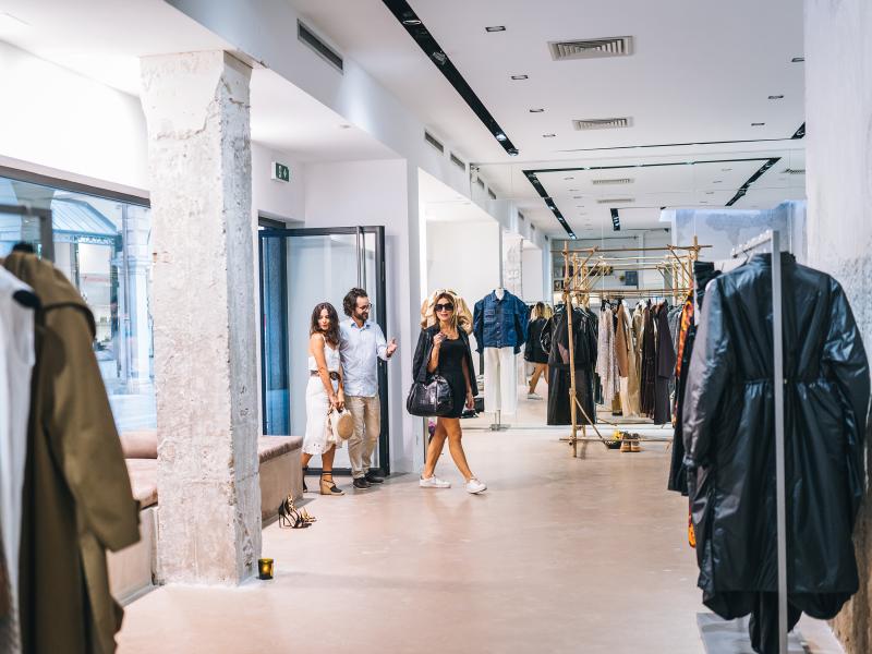 Group of people entering store