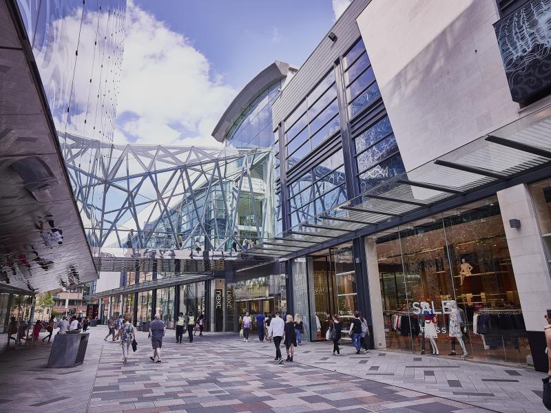 City shopping street i Leicester