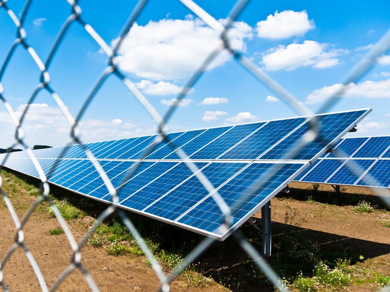 solar penel farm fence