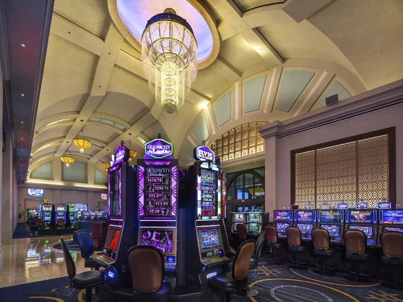 WinStar Casino Interior Slot Machines - Chickasaw Nation
