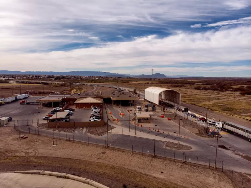 A picture of the bording crossing USA and Mexico