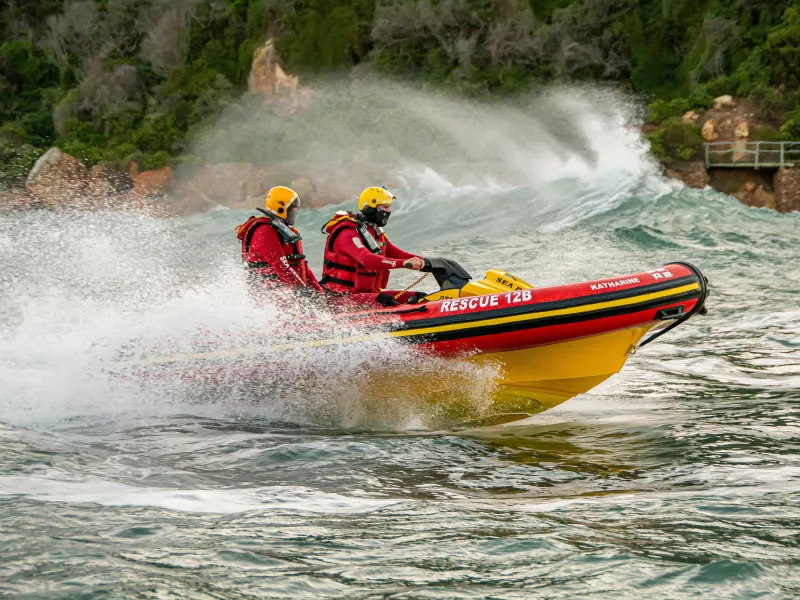 nsri_rescue_boat_2men_2600x1950