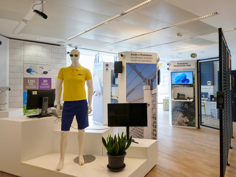milan Axis experiance center