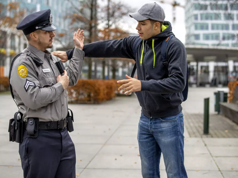 W101 police calming agitated man 02 2112 hi