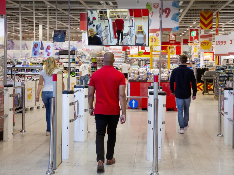 customer entering grocery store