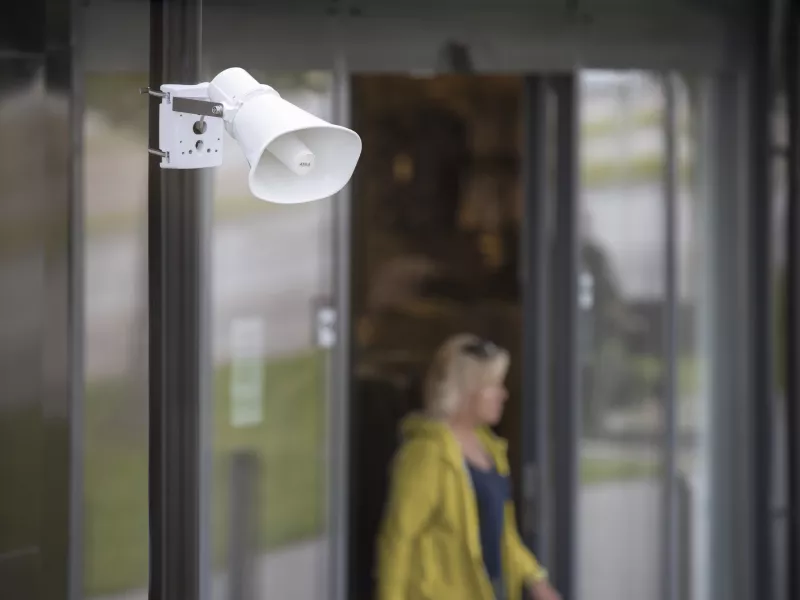 network horn speaker outside entrence