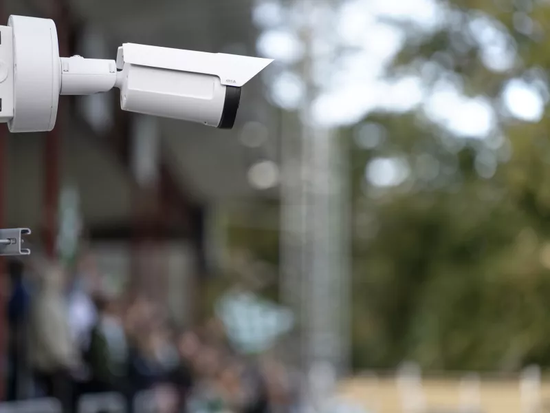 Camera looking right with blurred background