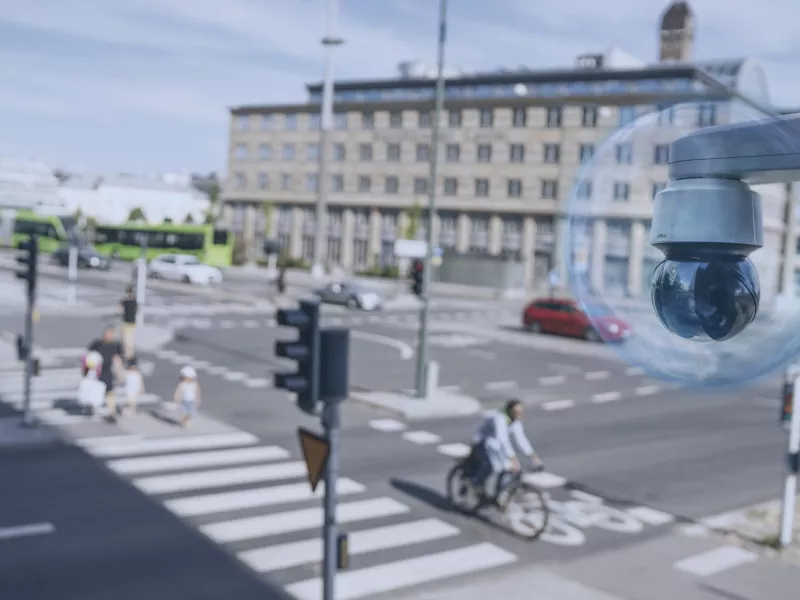 q61_overlooking_crossing_CYBERSPHERE