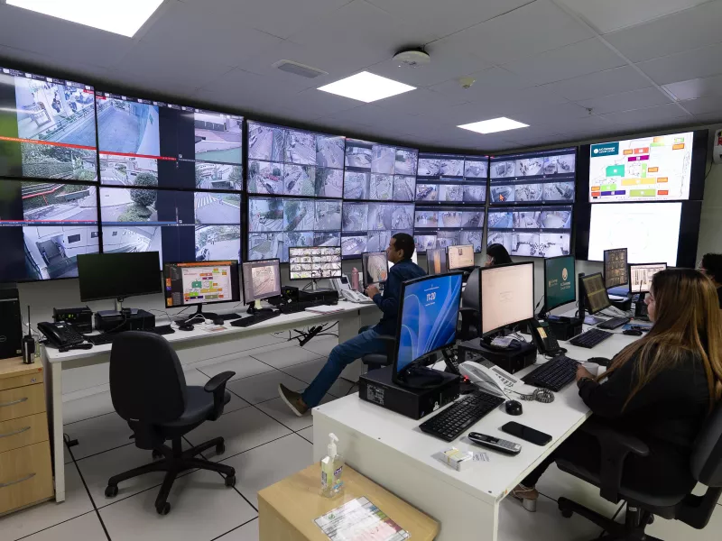 Hospital video monitoring room