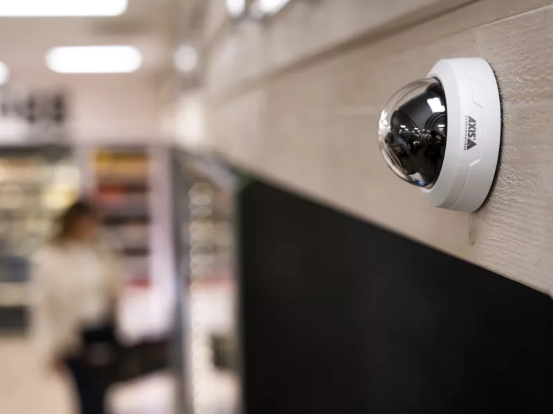 AXIS F4108 Dome Sensor in retail setting.