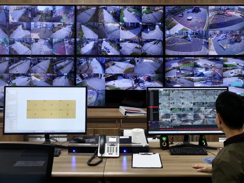 Jakok Raemian apartment central monitoring center