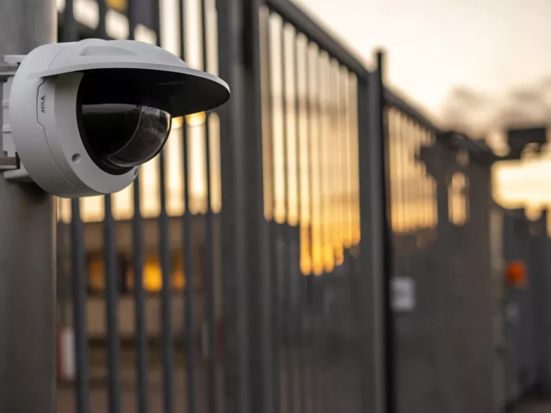 AXIS Q35 fence airport