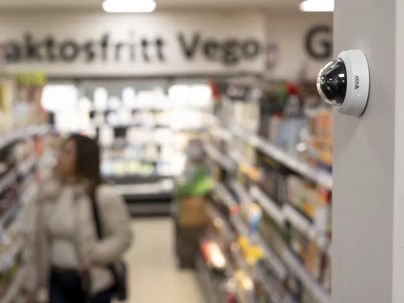 AXIS F4108 Dome Sensor in retail setting.