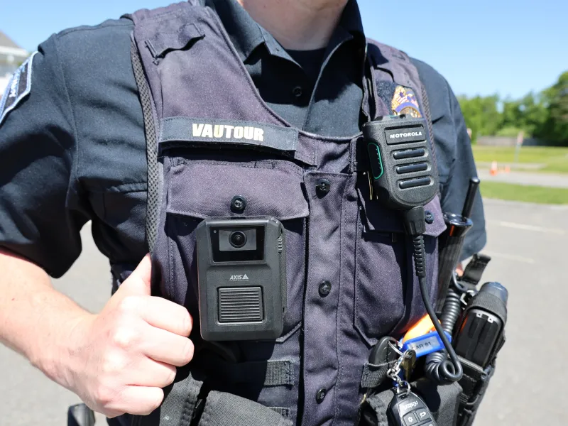 Patrolman wearing AXIS W120 Body Worn Camera