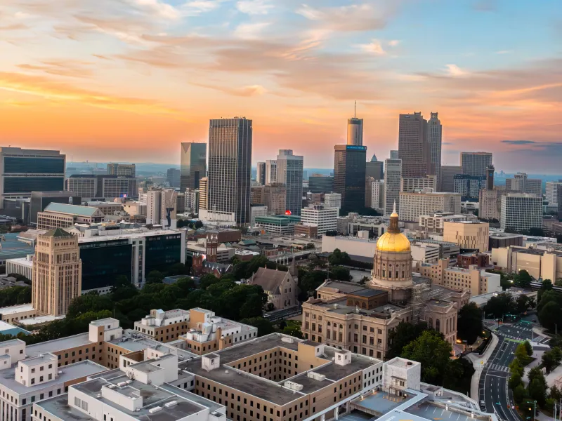 Skyline sunset in the city