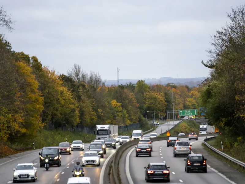 Highway traffic in both directions