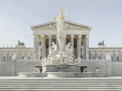 Österreichisches Parlament - Front 