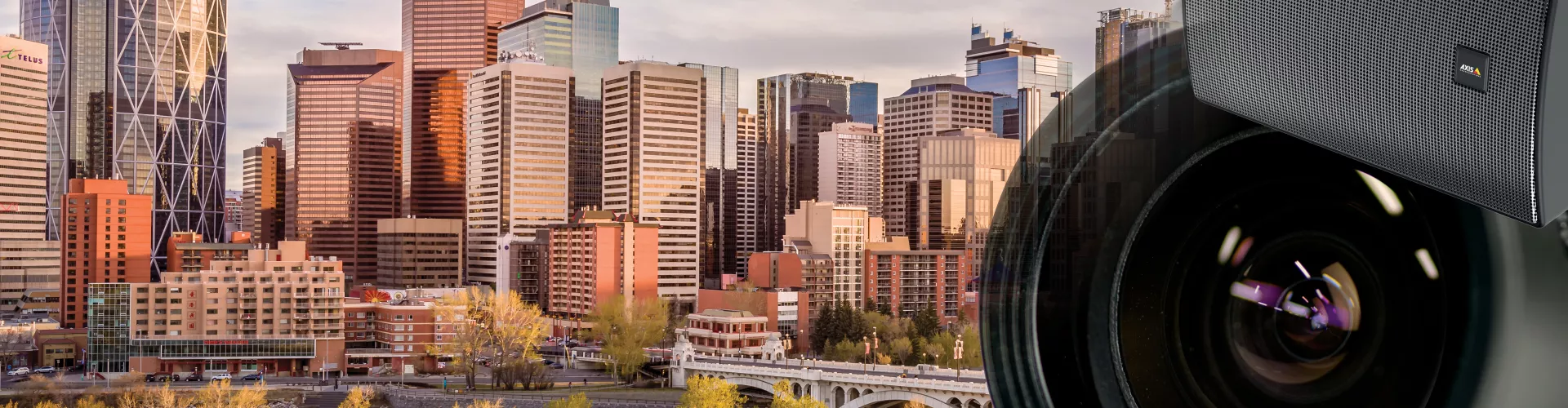 skyline of a big city, Axis products to the right