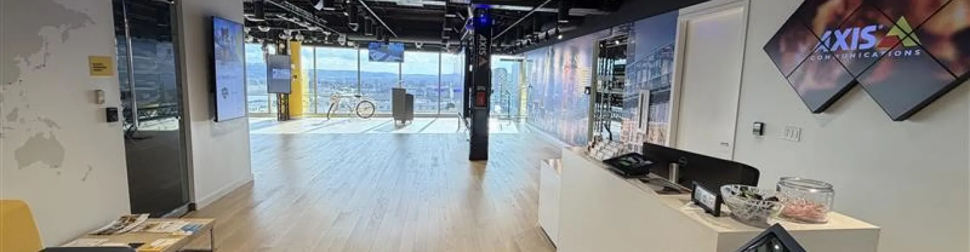 Cincinnati Axis Experience Center 