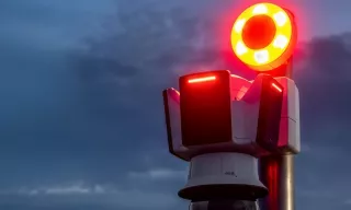 AXIS Strobe speaker with radar.