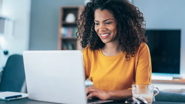 woman working laptop