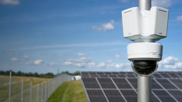 axis_d2122_radar_image_solar-farm