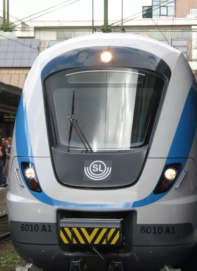 Train at crowded platform