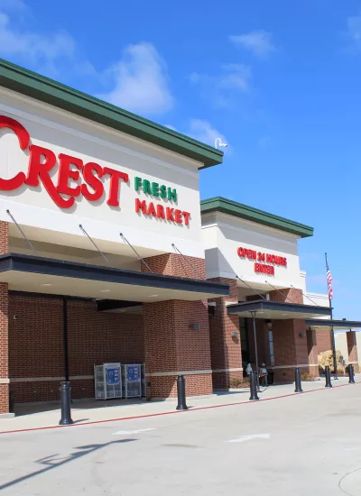 Exterior of Crest Foods