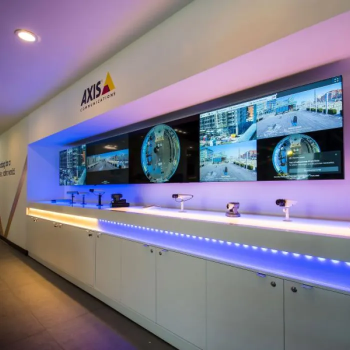 Security wall showing footage from network cameras in Mexico City's AEC.