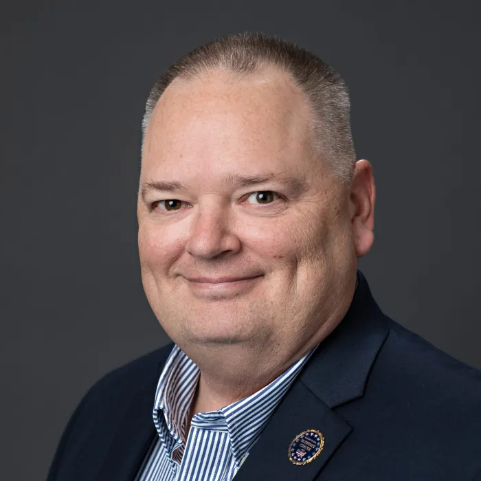 Headshot of Wayne Dorris.