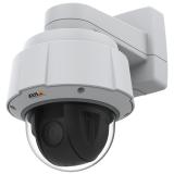 A câmera IP AXIS 6074-E possui resolução HDTV 1080p com zoom óptico de 32x