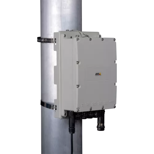 Auf AXIS T91M47 montierte AXIS T8504-E vom rechten Winkel aus